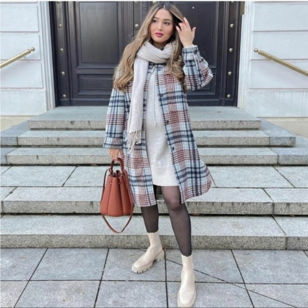 Zara Plaid Dad Coat - Picture 3 of 5